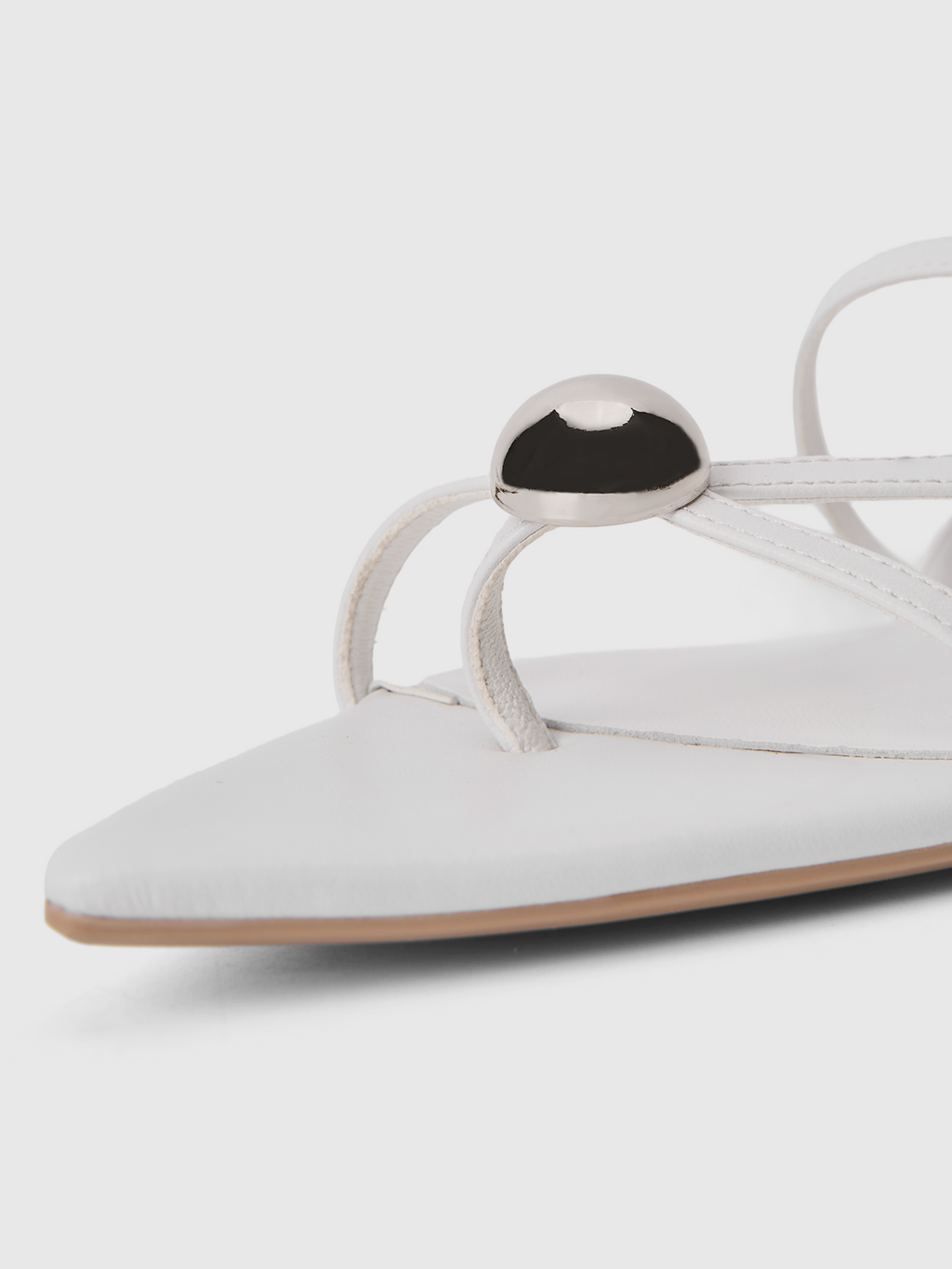 Cihi Modern Cutout Pointed