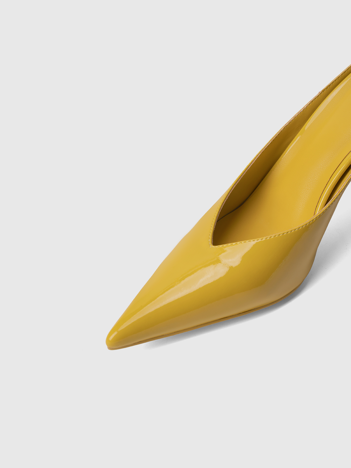 Cihi Architectural Sculptural Pointed