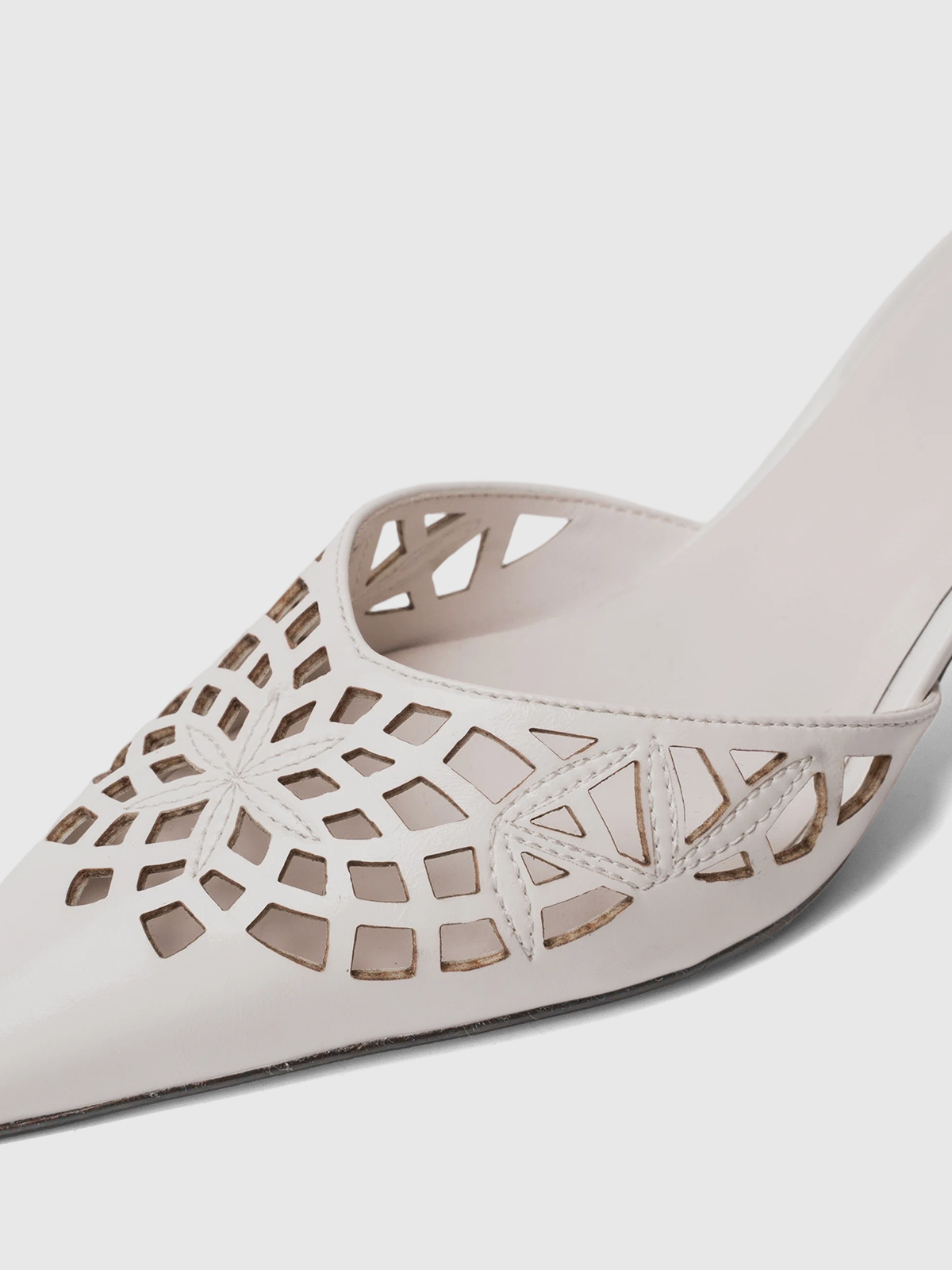 Cihi Architectural Floral Kitten-Heel