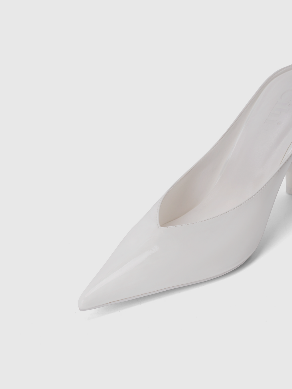 Cihi Architectural Sculptural Pointed
