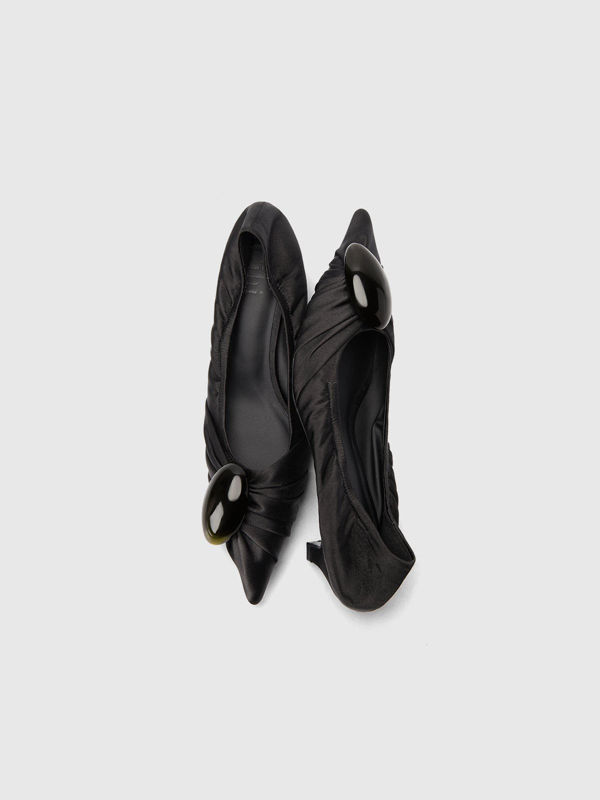 Cihi Refined Satin Pointed