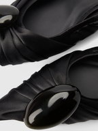 Cihi Refined Satin Pointed