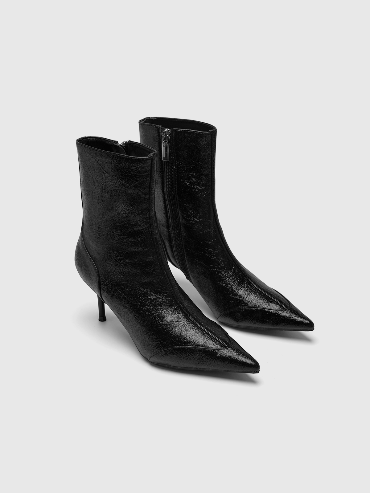 Cihi Textured Pointed Stiletto Ankle Boots