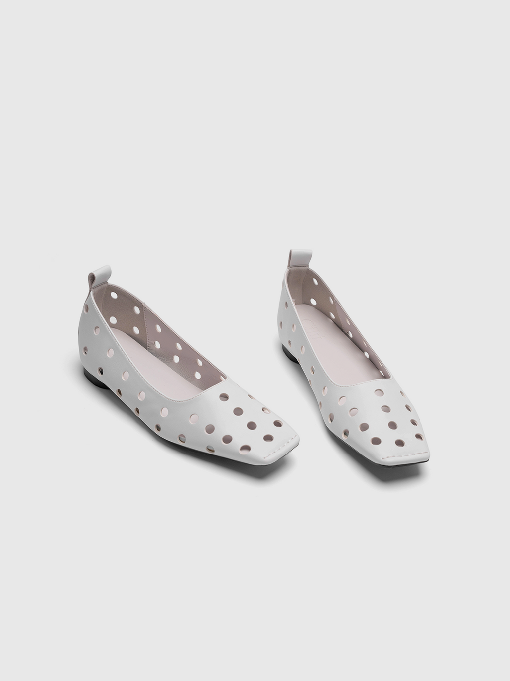 Cihi Refined Cutout Square-Toe