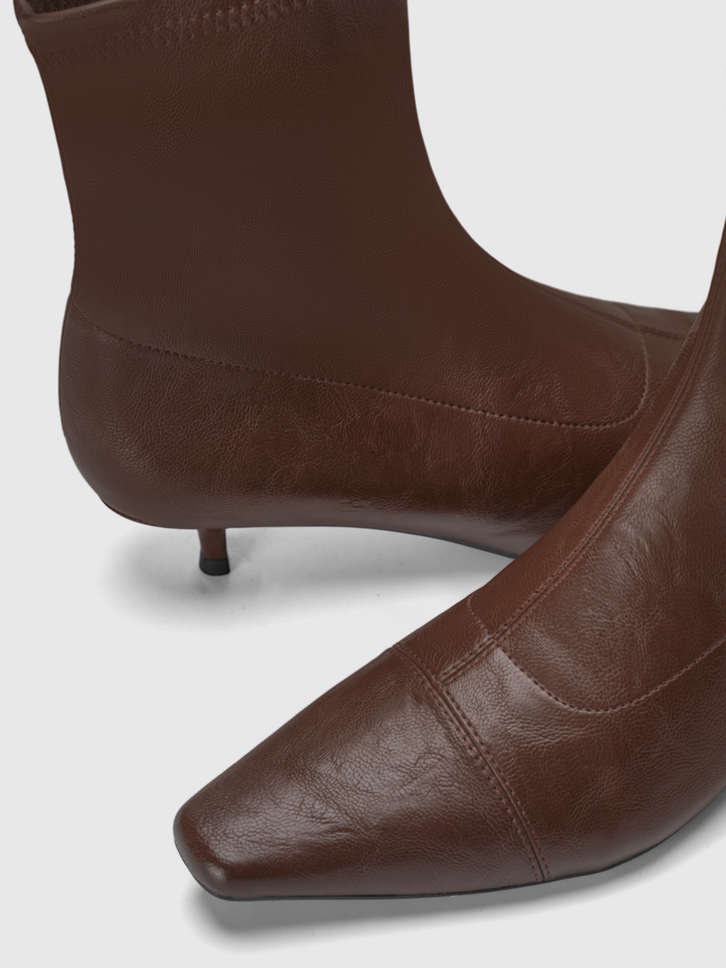 Cihi Vintage Square-Toe Kitten-Heel