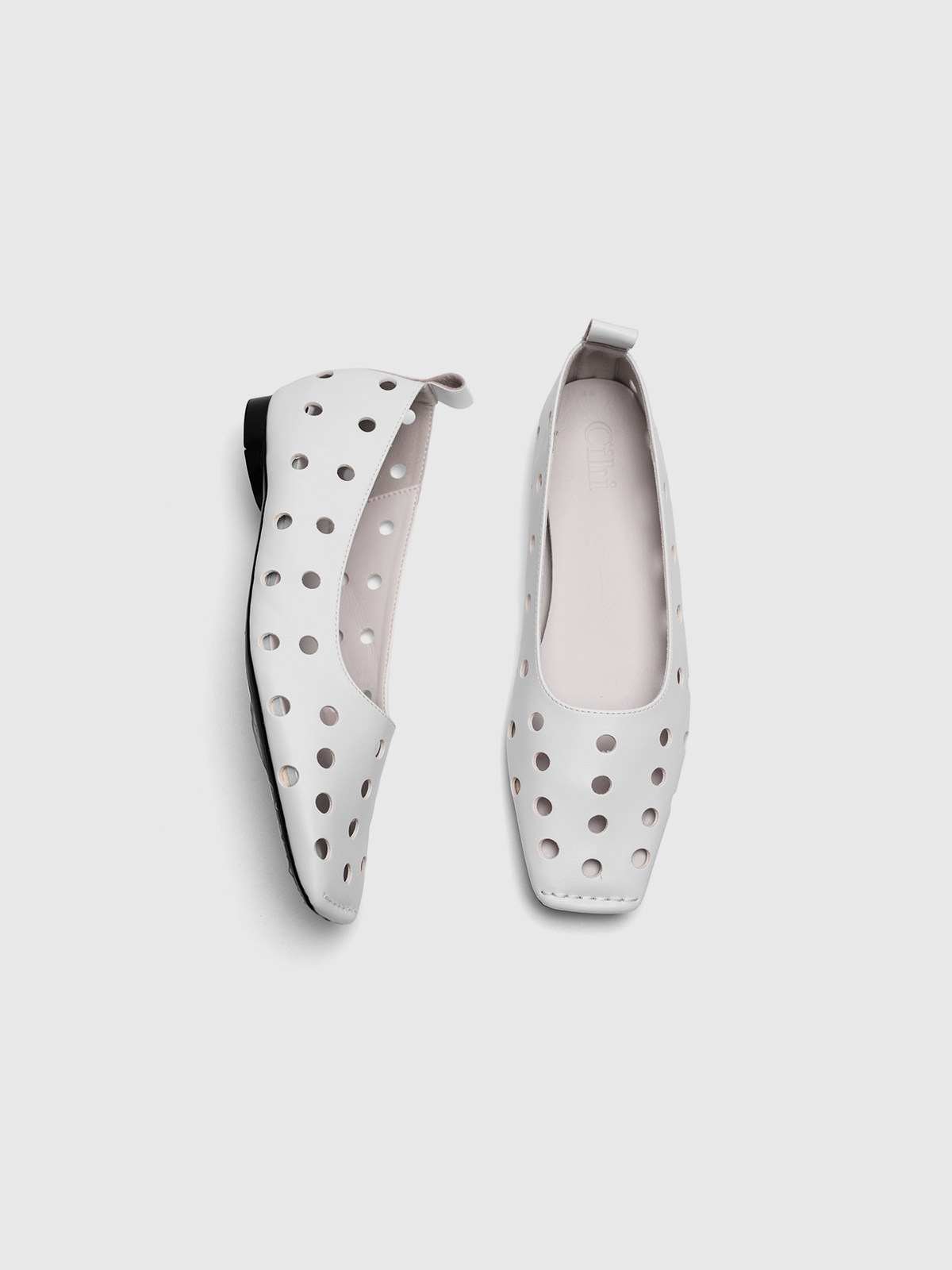 Cihi Refined Cutout Square-Toe