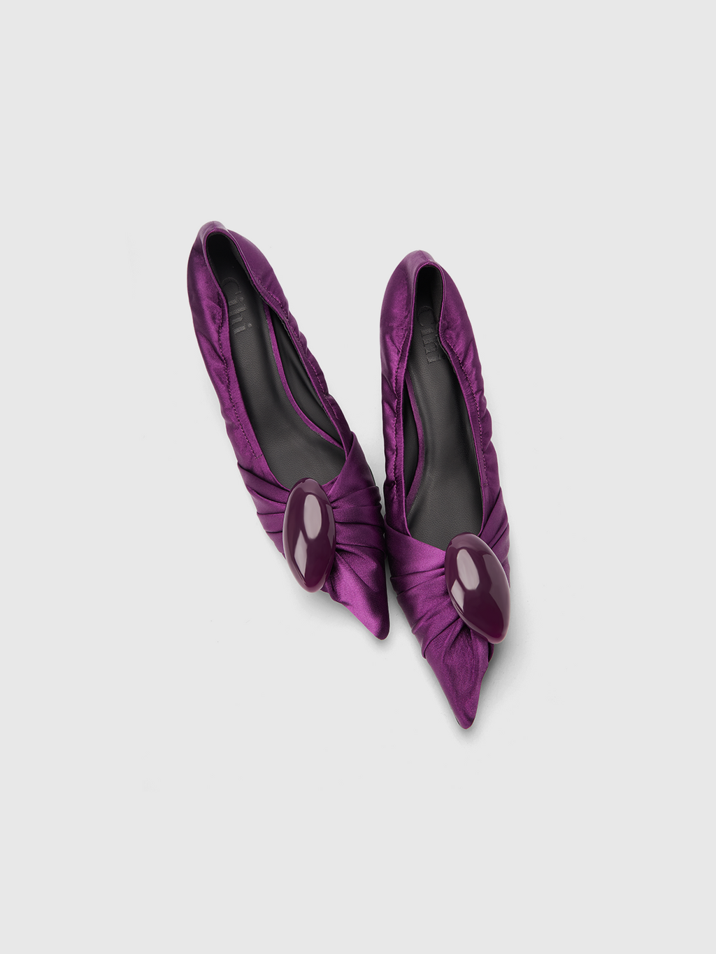Cihi Refined Satin Pointed