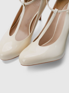 Cihi Modern Cutout Round-Toe