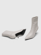 Cihi Textured Pointed Stiletto Ankle Boots