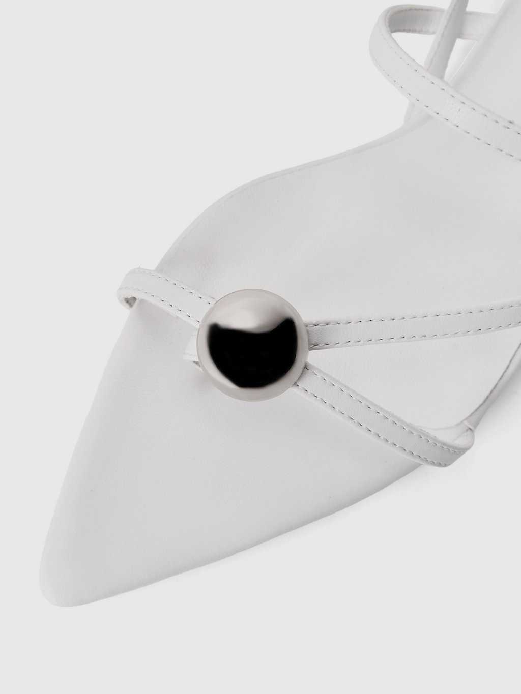 Cihi Modern Cutout Pointed