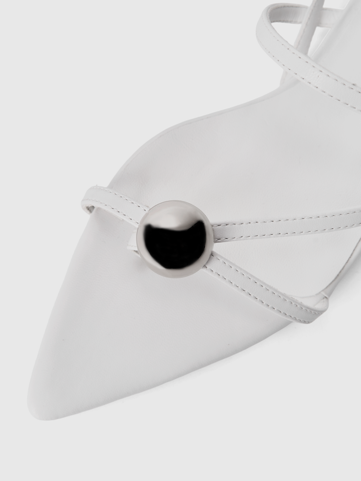 Cihi Modern Cutout Pointed